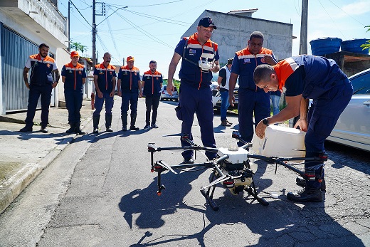 Drone Agras para pulverização de larvicida  